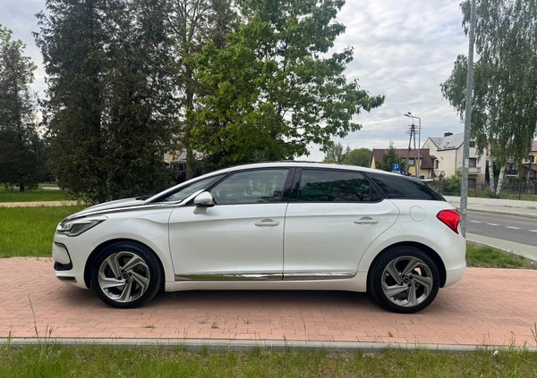 Citroen DS5 cena 49900 przebieg: 158421, rok produkcji 2015 z Ostrołęka małe 704